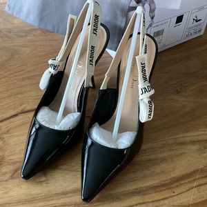 J'ADIOR SLINGBACK PUMP